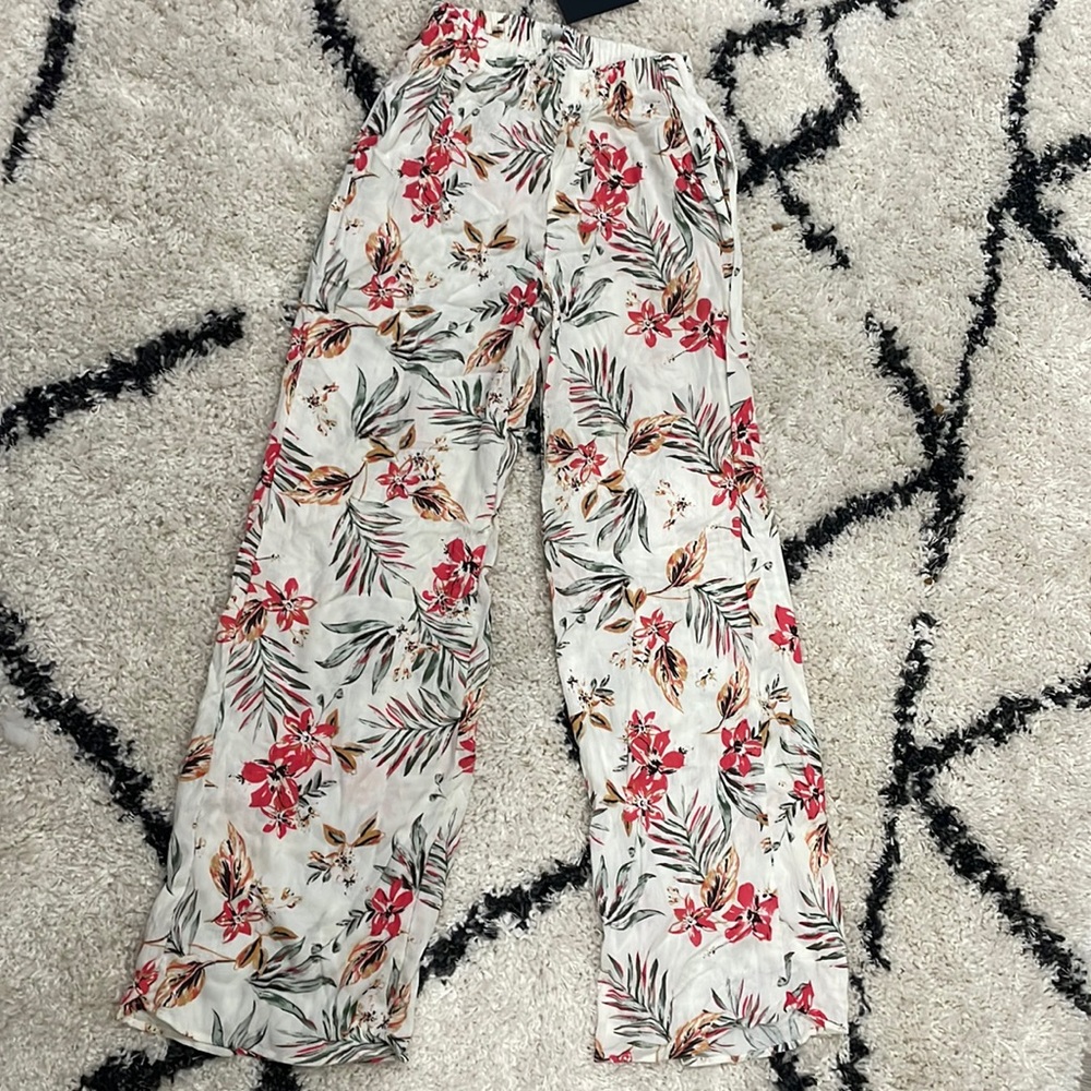 Floral beach pants with pockets